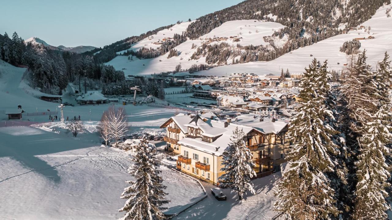 Hotel Villa Waldheim San Candido Exterior foto