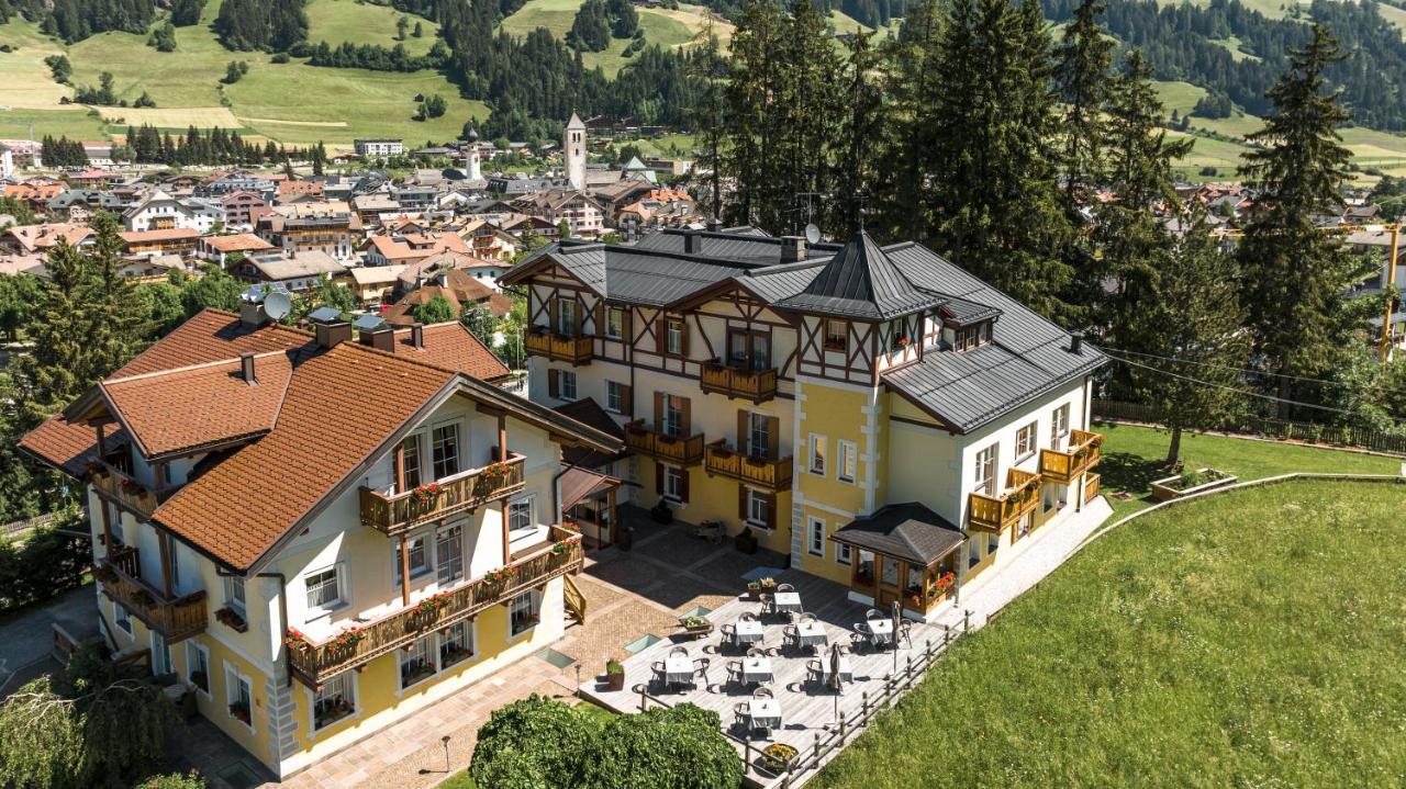 Hotel Villa Waldheim San Candido Exterior foto